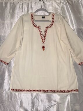 Only You Embroidered Beige Tunic Women Size XL 3/4 Sleeve V Neck Pullover Top